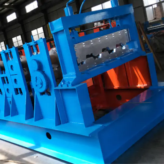 Станок для производства профлиста HC44
